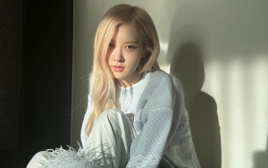 Bodi Super Kurus Rose BLACKPINK Kejutkan Fans, Kaus Kakinya Sampai Melorot