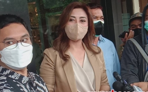 Dhena Devanka Resmi Cerai Dari Jonathan Frizzy, Beri Pesan dan Harapan Ini Ke Eks Suami