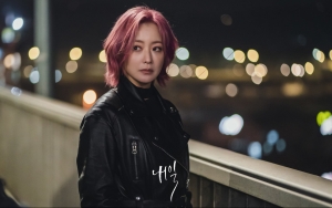 Fans Berat Kim Hee Sun, Penulis Webtoon 'Tomorrow' Tersentuh Sampai Merinding Saat Mampir di Lokasi