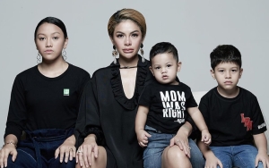 Nikita Mirzani Pamer Foto Bareng Anak, Gaya dan Outfit Lolly Jadi Sorotan