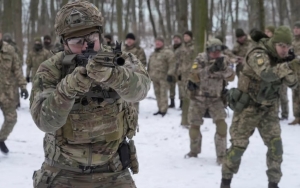 Ukraina Diserang Rusia, Warga Berdesakan di Shelter Hingga Suasana Ngeri Selimuti Ibu Kota