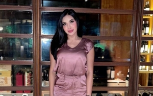 Millendaru Pamer Foto Dirangkul Mesra Eks Suami Nindy Ayunda, Pacaran? 