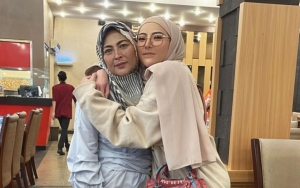Ayu Aulia Beri Pesan Untuk Ibunda Tercinta, Sindir Sosok Ini 'Gila' Ketenaran
