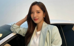 Pinggang Ramping Bona WJSN Disandingkan Kertas Ukuran A5, Hasilnya Bikin Melongo