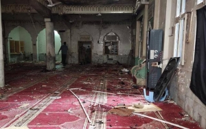Ledakan di Sebuah Masjid Syiah Pakistan Tewaskan Sedikitnya 45 Orang, Korban Selamat: Apa Dosa Kami?