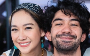 BCL Unggah Foto Bareng Reza Rahadian, Paras Chelsea Islan Malah Bikin Salfok