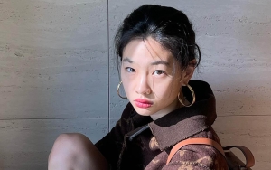 Jung Ho Yeon Bersinar di Panggung Catwalk Paris Fashion Week 2022 Pasca Tenar Bintangi 'Squid Game'