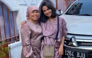 Oma Dewi Mertua Vanessa Angel Tahan Tangis Bicara Perkembangan Renovasi Rumah Gala, Nyesek