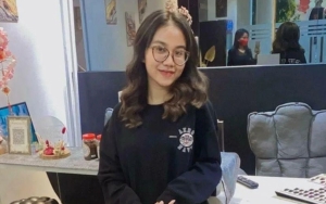 Mayang Selfie Tanpa Chika Dipuji Cantik Ala Idol Korea, Model Baju Saat Ngevlog Bikin Bingung?