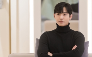 Kesalahan Fakta Pada Adegan Ahn Hyo Seop di 'Business Proposal' Jadi Sorotan