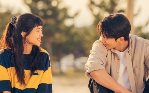 'Twenty-Five, Twenty-One' Tuai Kritik Usai Hadirkan Kisah Cinta Pria Dewasa dan Anak di Bawah Umur