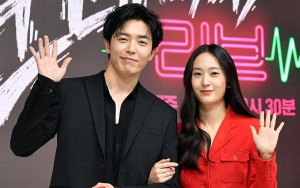 Kim Jae Wook Berlutut Pada Krystal Ala Lamaran Romantis, Tim 'Crazy Love' Janjikan Titik Balik