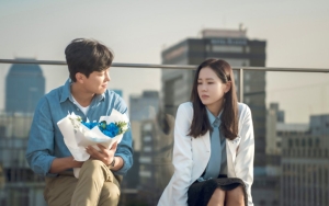 Candaan Yeon Woo Jin-Son Ye Jin Saat Rekam Adegan Pengakuan Cinta 'Thirty Nine' Sungguh Tak Terduga