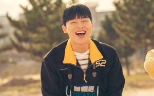 Beda dari Drama, Ini Cara Syuting Adegan Seluncur Kursi Choi Hyun Wook di 'Twenty-Five, Twenty-One'