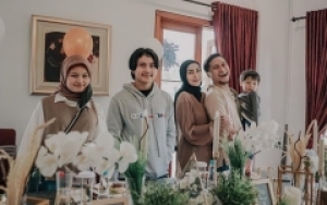 Awet, Ini Kunci Harmonis Rumah Tangga Arie Untung & Fenita Arie