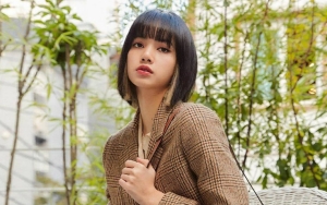 Lisa BLACKPINK Pakai Cincin Kawin Bikin Fans Heboh