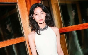 Akan Debut Hollywood, 10 Potret Jung Ho Yeon Stunning Kenakan Outfit 'Ngejreng'
