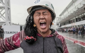 Kala Pawang Hujan MotoGP Mandalika 'Dihujani' Pujian Media Asing, Tapi Dihina di Negeri Sendiri