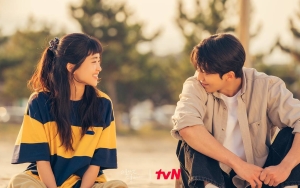 Adegan Kim Tae Ri Duduk di Tubuh Nam Joo Hyuk Dihapus dari Tayangan 'Twenty-Five, Twenty-One'