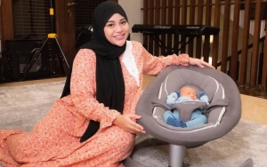 Baby Ameena Putri Aurel Hermansyah Genap 1 Bulan, Harga Gaun Cantiknya Malah Bikin 'Tutup Mata'