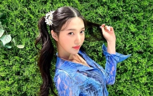 Joy Red Velvet Bikin Takjub dengan Gaya Seksi Umbar Celana Dalam di Pemotretan Calvin Klein