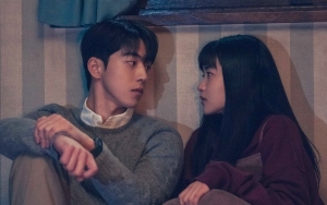 Nam Joo Hyuk Digoda Tak Sopan Syuting Cium Hot Kim Tae Ri di 'Twenty-Five Twenty-One'