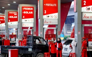 Solar Langka Hingga Bikin Sopir Truk Antre Berhari-hari, Ini Kata Pertamina