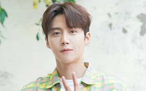 Terlihat di Bandara Thailand, Penampilan Kim Seon Ho Tuai Sorotan