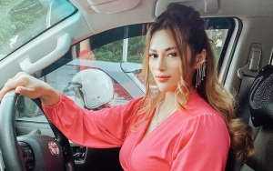 Mahesa Putri Ungkap Gaji Fantastis Jadi Aspri Hotman Paris, Bantah Wajib Berpenampilan Seksi