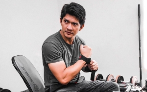 Iko Uwais Akui Rela 'Berburu' Takjil Spesial Ini Setiap Ramadan: Gak Bakal Ada di Bulan Lain!
