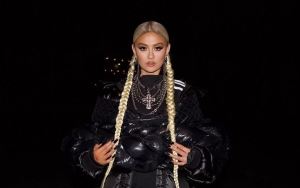 Pamer Outfit Super Kece, Agnez Mo Mendadak 'Dituntut' Lakukan Ini