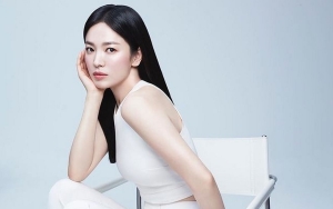  Visual Kerap Dupuji, Song Hye Kyo Disebut Mirip Aktris dengan Kecantikan Legendaris Audrey Hepburn