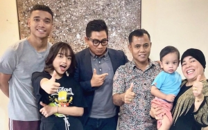 Fuji Hempas 'Sindiran' Farhat Abbas Lewat Foto Cantik, Pengacara Haji Faisal Ancam Polisikan?
