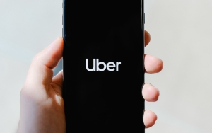 Uber UK Umumkan Rencana Ekspansi, Tawarkan Pemesanan Bus Hingga Penerbangan 