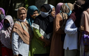 Kemenag Imbau Masyarakat Tak Lagi Bagi Zakat Secara Massal, Banyak Mudaratnya?