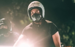 Atta Halilintar Unggah Video Pulang Jumatan, Kondisi Vespa Malah Bikin Salfok