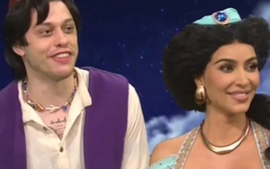 Kim dan Pete Davidson Debut Red Carpet Sebagai Pasangan Di Premier 'The Kardashians' Show