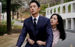 Jisoo BLACKPINK Unggah Foto Mirip Postingan Jung Hae In, Kebetulan atau Kode?