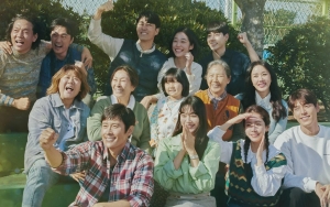 Bertabur Bintang, Siapa Karakter Utama di Drama 'Our Blues'?