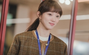 Patut Diantisipasi, Begini Penampilan Penuh Semangat Lee Sung Kyung Saat Bekerja di 'Shooting Stars'