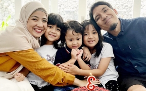 Desta Kena Omel Sang Anak Gegara Merokok, Tingkah Miskha Saat Beri Peringatan Tuai Sorotan