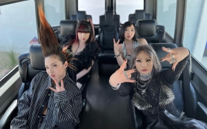 CL Kepo Belanjaan Sandara Park Selama 2NE1 Reuni di Coachella, Baju Kelewat Seksi Bikin Syok 