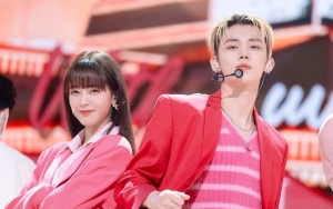 Ekspresi Syok Yeonjun TXT Kena Tamparan Rambut Roh Jeong Eui di 'Inkigayo' Curi Fokus