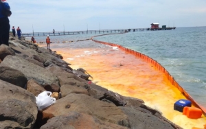 Tumpahan Solar Cemari Laut Aceh, Pertamina Terus Upayakan Pembersihan Minyak