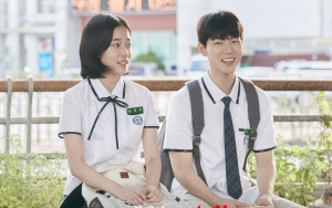 Momen Gemas Roh Yoon Seo Ketakutan di Adegan Bareng Bae Hyun Sung Dihapus dari 'Our Blues'?