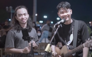 Kepancing Emosi, Tri Suaka dan Zinidin Zidan Pamer Sejumlah Karya Bungkam Haters