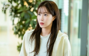 Lim Soo Hyang Lari Pakai Gaun Pengantin, Chemistry dengan 2 Cowok di 'Woori The Virgin' Jadi Sorotan