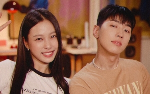 Isu Cinlok Dengan Go Min Si, 8 Potret Charming Rapper Gray Sukses Bikin Melting