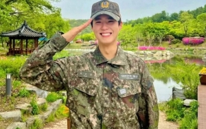 Selesaikan Wamil, Park Bo Gum Tulis Surat Terima Kasih dan Ungkap Cinta ke Penggemar