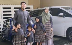 Rayakan Lebaran di Bali, Desta Bagikan Potret Anti Mainstrem Bareng Keluarga
